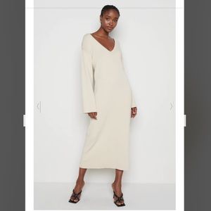 Pretty Lavish Abriana V-Neck Knit Dress
